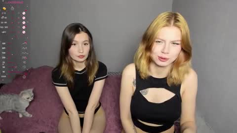 Veronica Tiia Lilith left to right online show from 12-14-25, 04:23