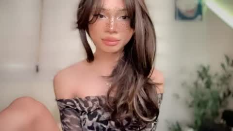 Snapshot of euphoric_goddess chatting on 06-28-26, 04:40 euphoric_goddess online show from 06-28-26, 04:40