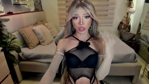 Snapshot of euphoric_goddess chatting on 07-28-26, 08:23 euphoric_goddess online show from 07-28-26, 08:23
