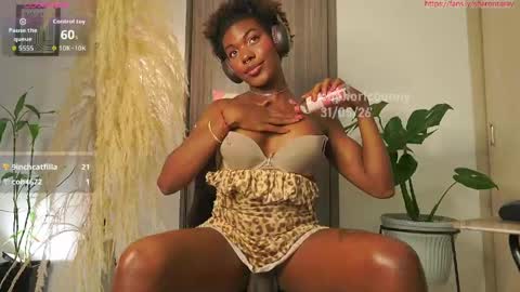 Snapshot of euphoricbunny chatting on 06-01-26, 02:46 euphoricbunny online show from 06-01-26, 02:46