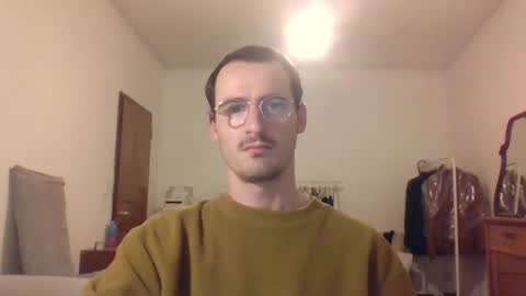 Snapshot of europe_bang chatting on 01-08-25, 09:01 Andrea online show from 01-08-25, 09:01