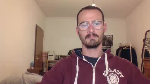 Snapshot of europe_bang chatting on 10-17-25, 09:39 Andrea online show from 10-17-25, 09:39