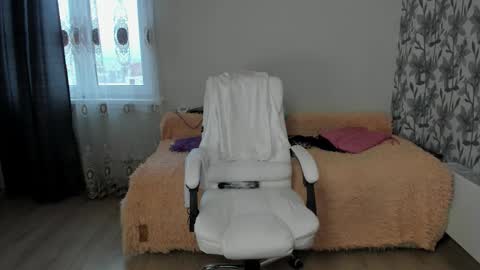 Snapshot of eva_7777 chatting on 11-23-25, 07:52 Eva online show from 11-23-25, 07:52