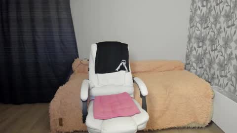 Snapshot of eva_7777 chatting on 02-14-26, 09:11 Eva online show from 02-14-26, 09:11