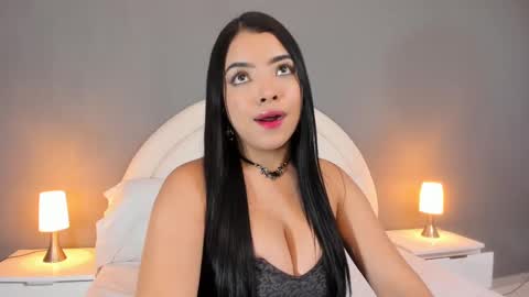 Snapshot of eva_bigboobs_ chatting on 02-26-25, 02:57 EVA online show from 02-26-25, 02:57