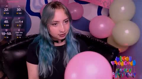 Snapshot of eva_brooks1 chatting on 01-08-26, 08:33 Iris Smile independent model online show from 01-08-26, 08:33