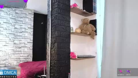 Snapshot of eva_delight_ chatting on 05-13-26, 12:24 eva delight online show from 05-13-26, 12:24