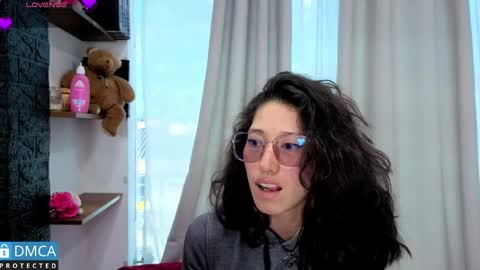 Snapshot of eva_delight_ chatting on 05-22-26, 12:00 eva delight online show from 05-22-26, 12:00