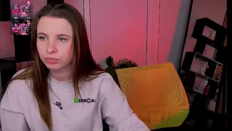 Snapshot of eva_drive chatting on 10-25-25, 07:08 your dream online show from 10-25-25, 07:08