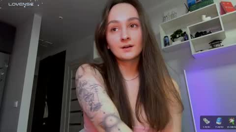 Eva  online show from 03-17-26, 06:00