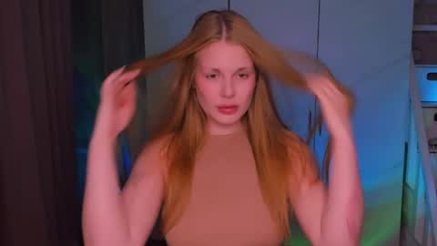 Snapshot of eva_ellis chatting on 05-07-26, 11:21 Eva online show from 05-07-26, 11:21