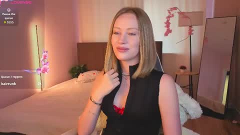 eva hamilton online show from 07-23-26, 02:42