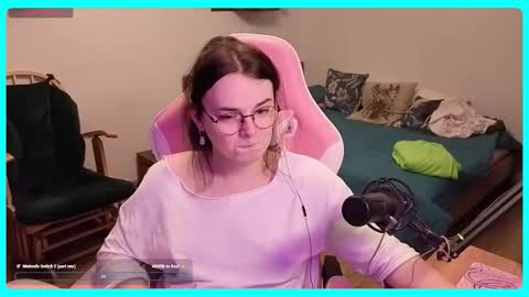 Snapshot of eva_katt chatting on 10-30-25, 02:40 Gamer Katt online show from 10-30-25, 02:40