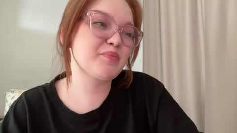 Snapshot of eva_kittenn chatting on 06-30-26, 02:29 eva_kittenn online show from 06-30-26, 02:29