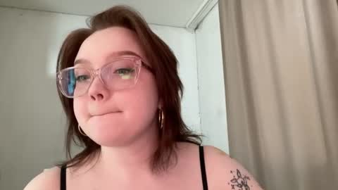 Snapshot of eva_kittenn chatting on 08-01-26, 12:59 eva_kittenn online show from 08-01-26, 12:59