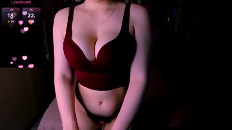 Snapshot of eva_lawrence chatting on 02-22-26, 08:40 Eva online show from 02-22-26, 08:40