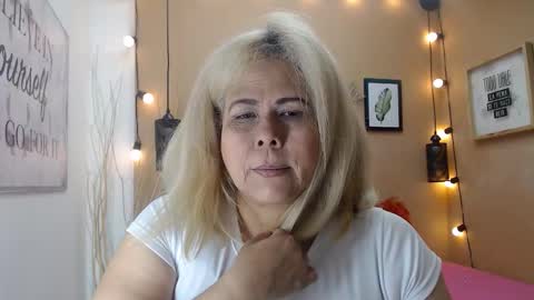 eva_love49 online show from 11-26-25, 12:06