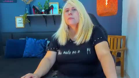 Snapshot of eva_love49 chatting on 07-04-26, 05:41 eva_love49 online show from 07-04-26, 05:41