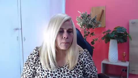 Snapshot of eva_love49 chatting on 07-06-26, 06:54 eva_love49 online show from 07-06-26, 06:54
