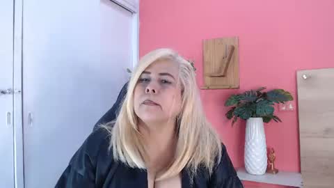 Snapshot of eva_love49 chatting on 07-14-26, 06:13 eva_love49 online show from 07-14-26, 06:13