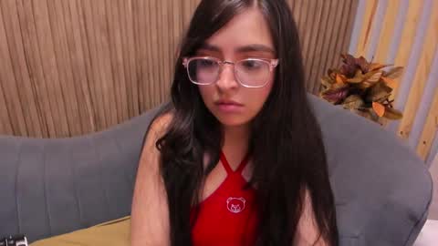 Snapshot of eva_macalliter chatting on 01-25-25, 06:34 Angelinne online show from 01-25-25, 06:34