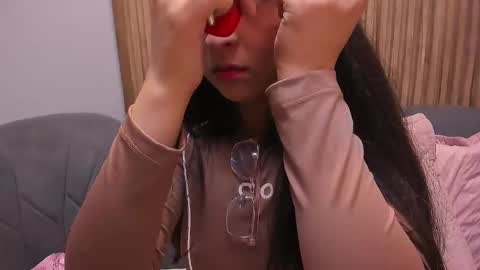 Snapshot of eva_macalliter chatting on 01-30-25, 03:11 Angelinne online show from 01-30-25, 03:11