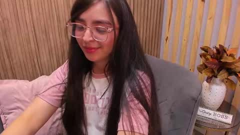 Snapshot of eva_macalliter chatting on 02-02-25, 09:51 Angelinne online show from 02-02-25, 09:51