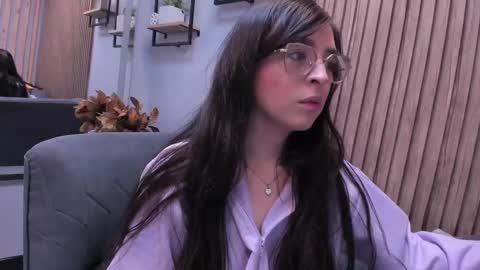 Snapshot of eva_macalliter chatting on 09-17-25, 02:08 Angelinne online show from 09-17-25, 02:08