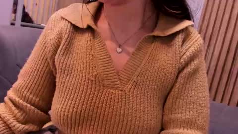 Snapshot of eva_macalliter chatting on 10-19-25, 03:07 Angelinne online show from 10-19-25, 03:07