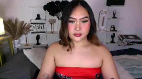 Queen Eva Mazikeen online show from 01-18-26, 12:25