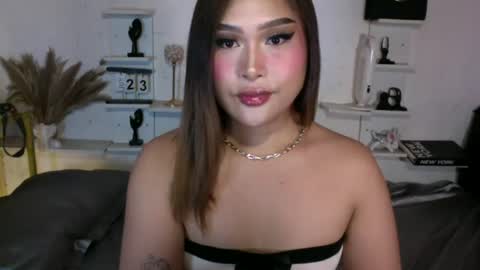 Queen Eva Mazikeen online show from 06-25-26, 08:46