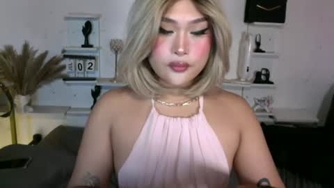 Queen Eva Mazikeen online show from 07-02-26, 08:37