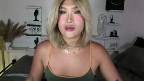Queen Eva Mazikeen online show from 07-25-26, 09:34