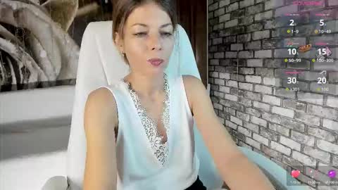 Snapshot of eva_melow chatting on 10-27-25, 10:08 Eva online show from 10-27-25, 10:08