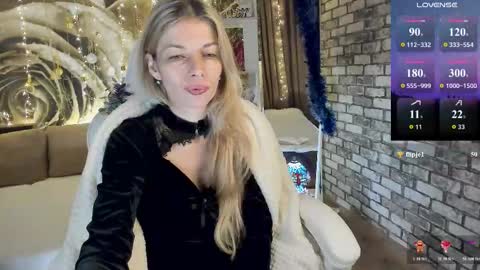 Snapshot of eva_melow chatting on 01-17-26, 09:18 Eva online show from 01-17-26, 09:18