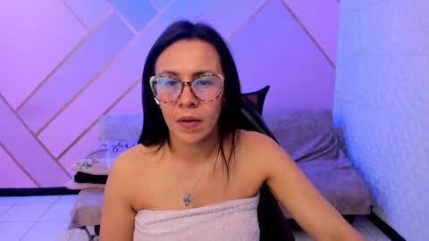 Eva  online show from 09-09-25, 02:49