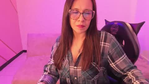 Eva  online show from 10-06-25, 02:14