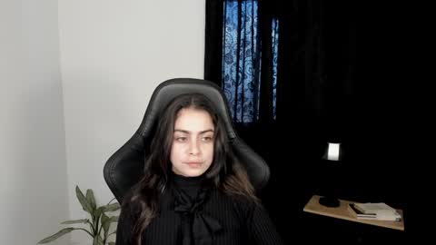 Snapshot of eva_monn chatting on 01-06-25, 09:00 eva_monn online show from 01-06-25, 09:00