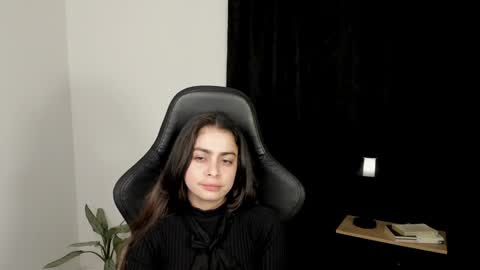 Snapshot of eva_monn chatting on 01-07-25, 12:03 eva_monn online show from 01-07-25, 12:03