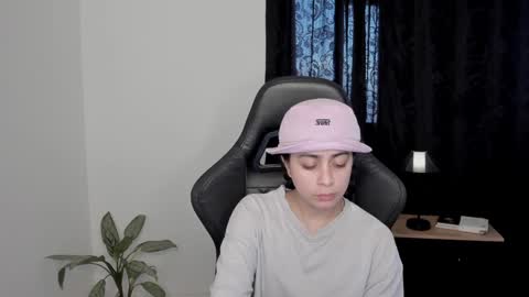 Snapshot of eva_monn chatting on 01-14-25, 07:00 eva_monn online show from 01-14-25, 07:00