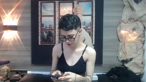 Snapshot of eva_monwalker chatting on 10-21-25, 05:13 Eva cute online show from 10-21-25, 05:13