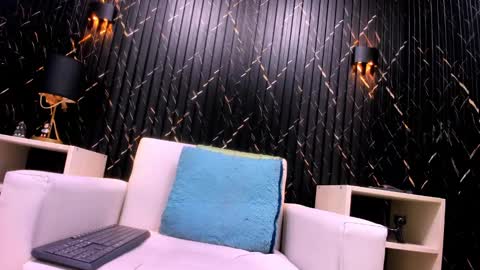 Snapshot of eva_monwalker chatting on 11-02-25, 03:47 Eva cute online show from 11-02-25, 03:47