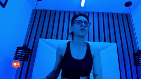 Snapshot of eva_monwalker chatting on 11-09-25, 05:33 Eva cute online show from 11-09-25, 05:33