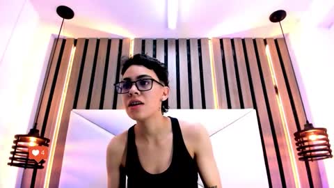 Snapshot of eva_monwalker chatting on 11-16-25, 01:06 Eva cute online show from 11-16-25, 01:06