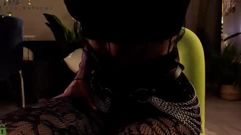 Snapshot of eva_natsumi chatting on 11-16-25, 05:51 Eva online show from 11-16-25, 05:51