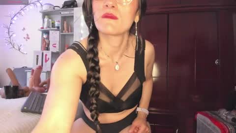 Eva Notty  online show from 04-25-26, 01:41