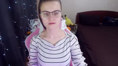 Eva online show from 02-11-25, 04:13