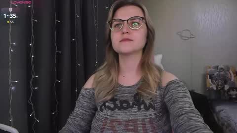 Eva online show from 03-18-26, 02:42