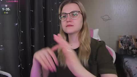 Eva online show from 03-25-26, 11:38