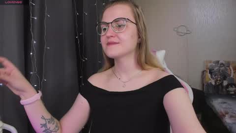 Eva online show from 04-23-26, 12:29